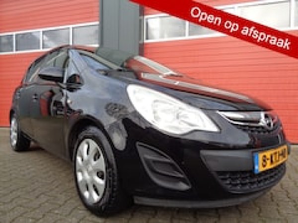 Opel Corsa 1.2-16V Edition 2011 - voorkant