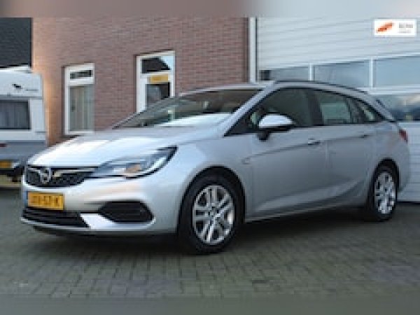 Opel Astra 1.4 Business Edition 2019 - voorkant