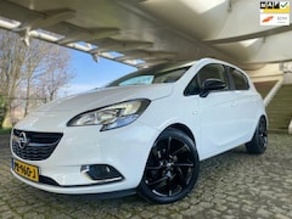 Opel Corsa 1.4 Online Edition 2017 - voorkant