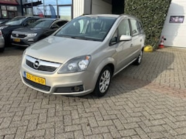 Foto van Opel Zafira