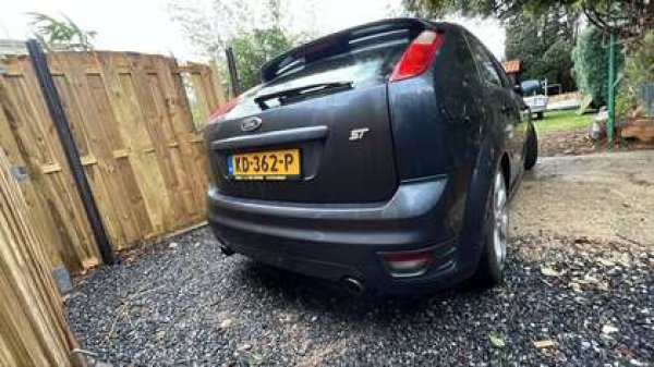 Ford Focus 2.5-20V ST 2006 - voorkant