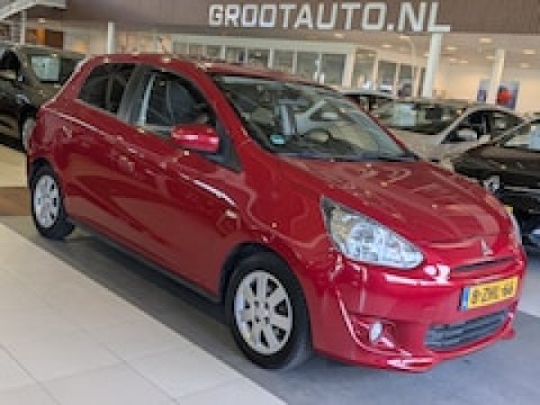Foto van Mitsubishi Space Star