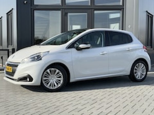 Peugeot 208 1.2 PureTech GT-line 2017 - voorkant