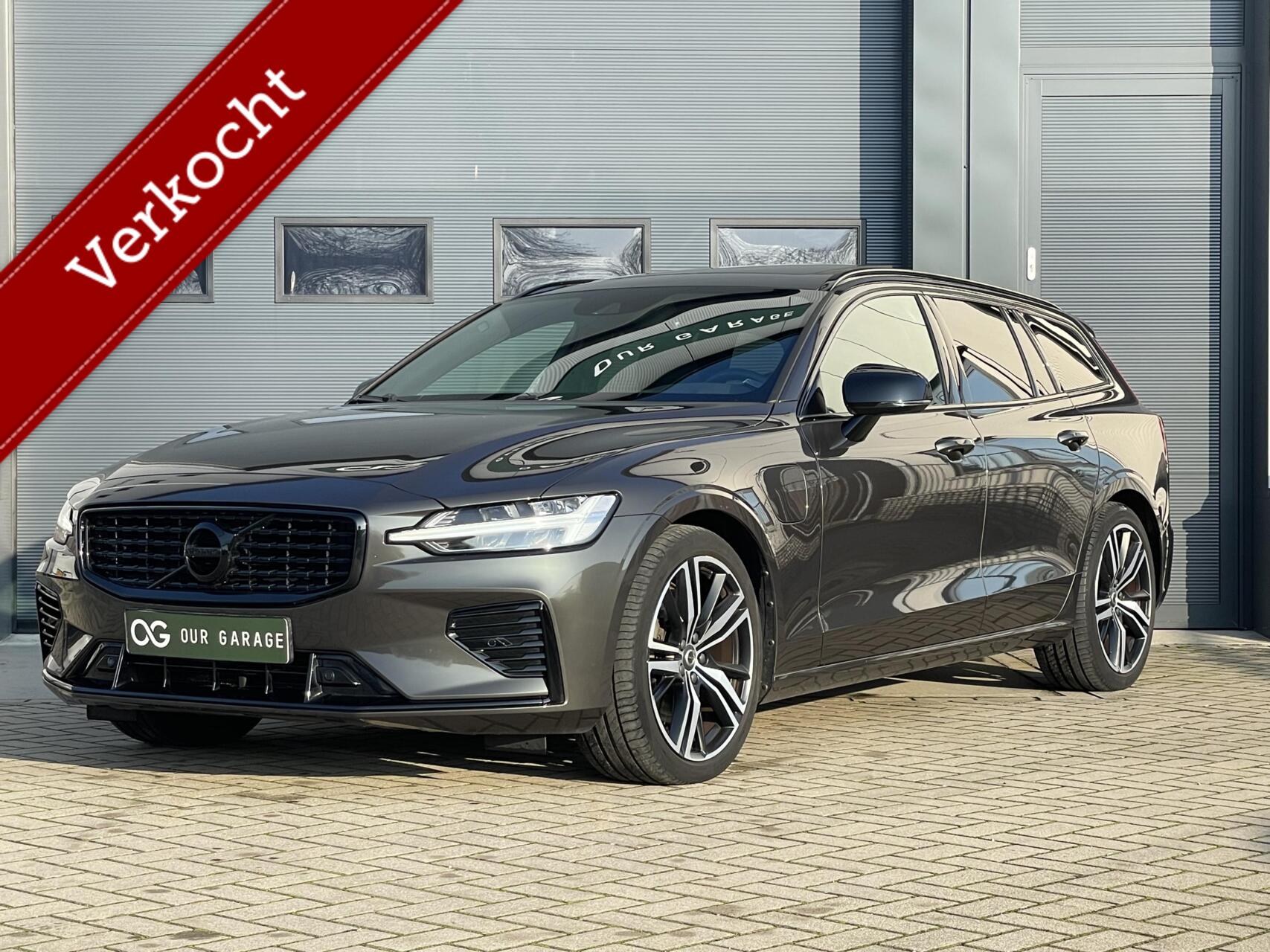 Volvo V60 T6 Recharge AWD R-Design|Camera|Pano|H&K|Trekhaak 2021 - voorkant