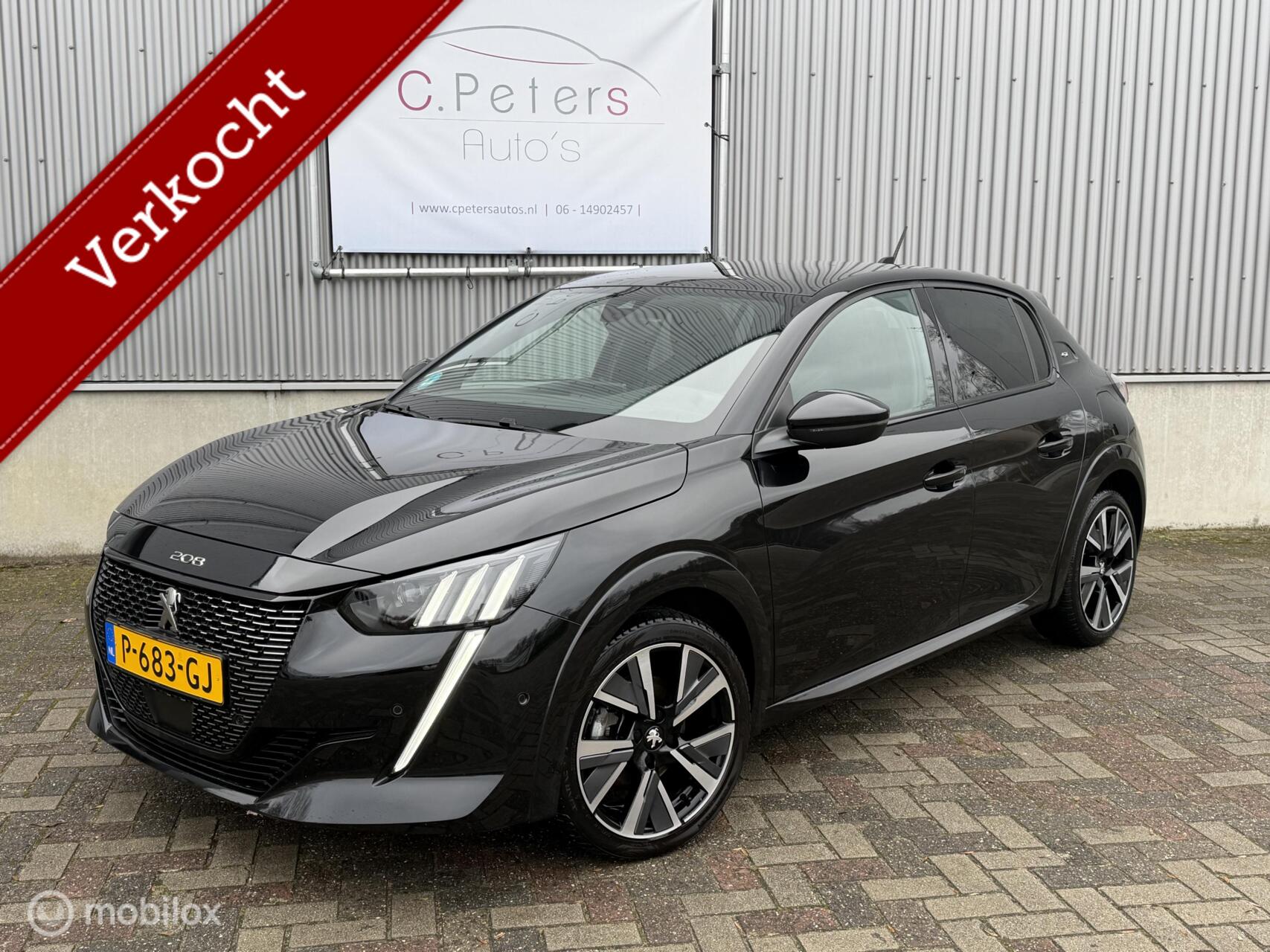 Peugeot 208 VERKOCHT 1.2 PureTech GT 2022 / Panoramadak / Virtual dashboard / Stoelverwarming / 1e eigenaar NAP 2022 - voorkant