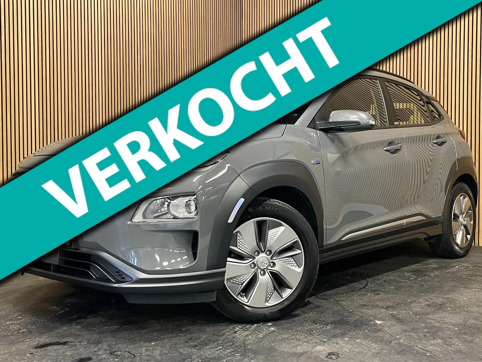 Hyundai Kona EV Comfort 39 kWh|100% SOH|ANDROID AUTO/APPLE CARPLAY|CAMERA|NAVIGATIE|LANE-ASSIST|CLIMATE+CRUISE|1e EIG|INCL.BTW| 2020 - voorkant