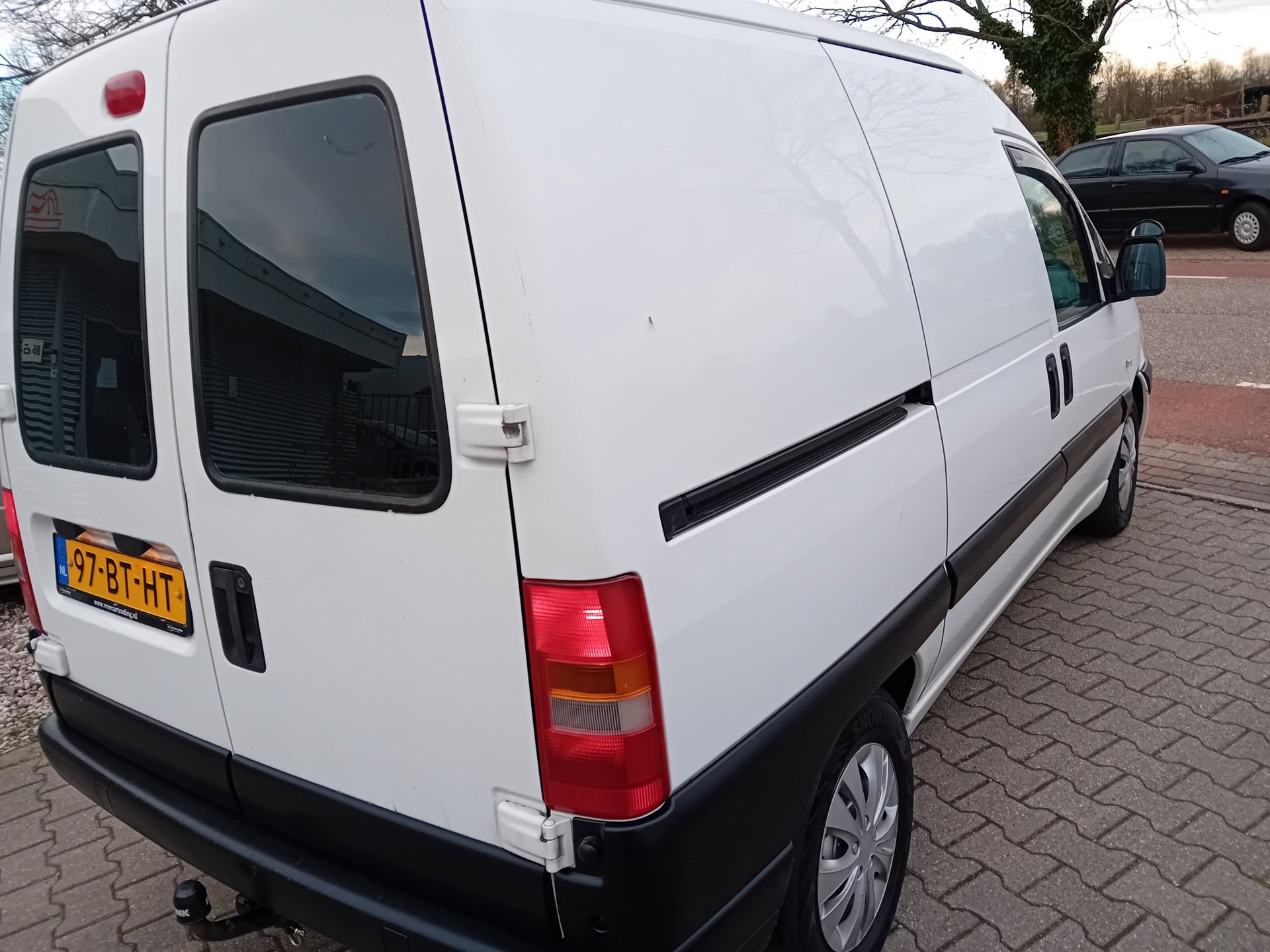 Foto van Peugeot Expert 220c 1.9d