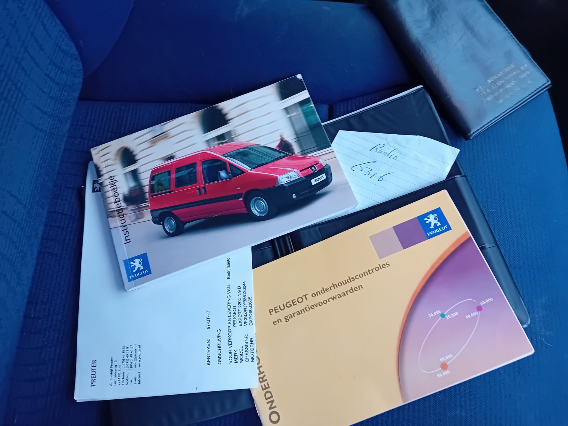 Foto van Peugeot Expert 220c 1.9d