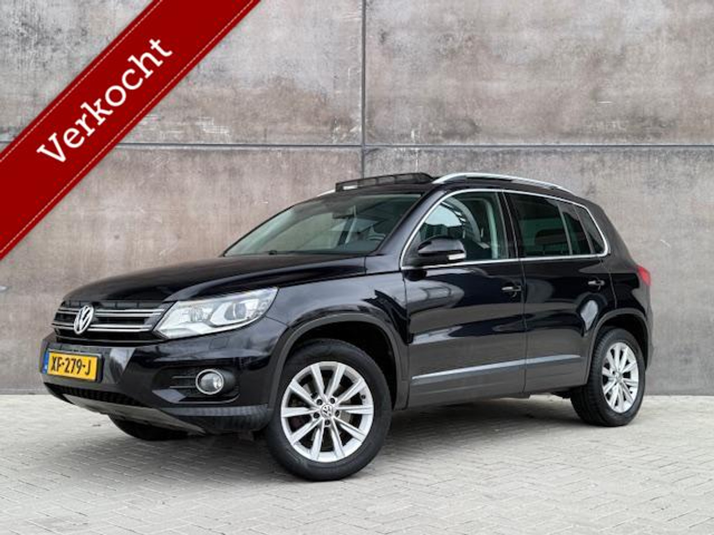 Volkswagen Tiguan 2.0 TSI Track & Field 4motion 2500KG trekgewicht! | Trekhaak | Pano-dak | Xenon | APK 12-2026 | 2012 - voorkant