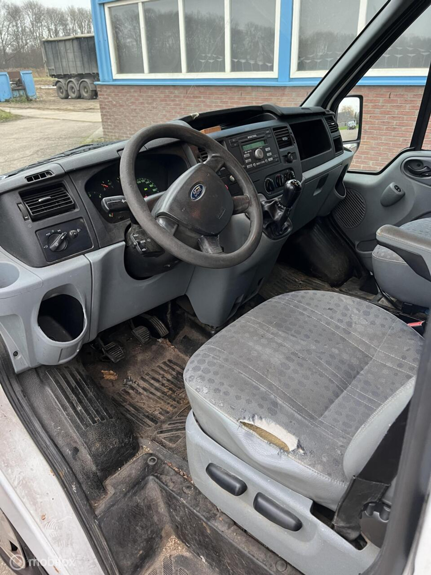 Foto van Ford Transit 280m Van LR 115dpf 4.36