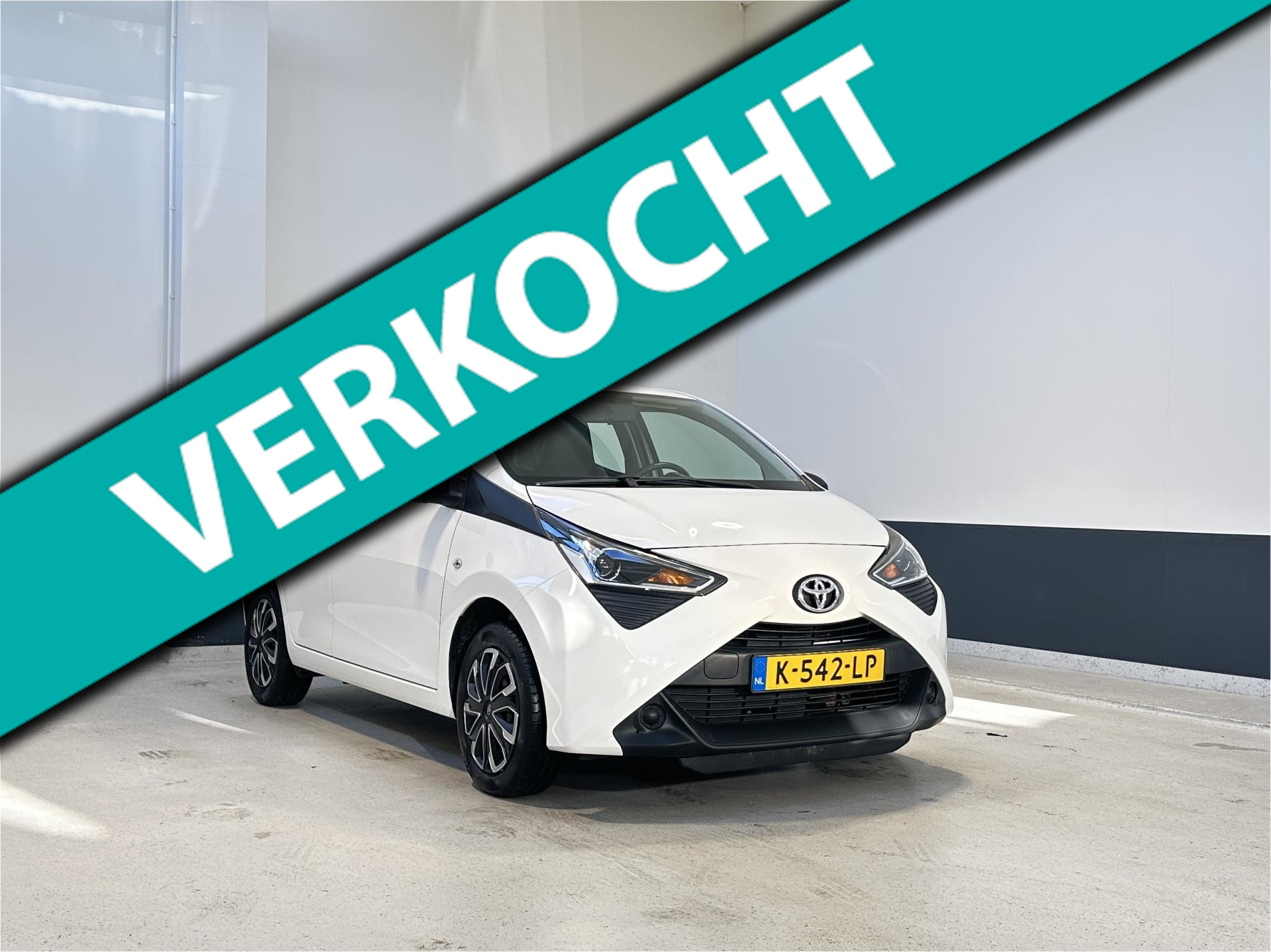 Toyota Toyota Aygo 1.0 VVT-i x-fun| NL| 1 Eig | Airco| C.V | Bluetooth | 2020 - voorkant