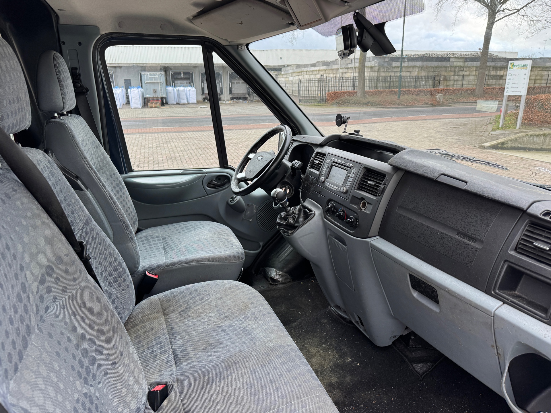 Foto van Ford Transit 330m Van 115dpf 4.93