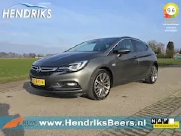 Opel Astra 1.4 Innovation 2017 - voorkant