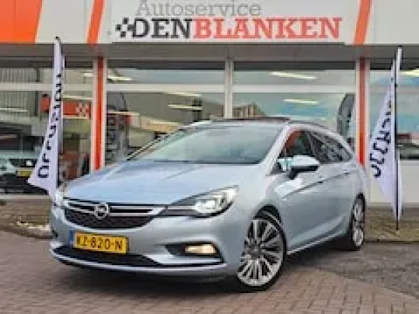 Opel Astra 1.6 Innovation 2017 - voorkant