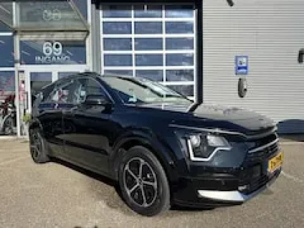 Kia Niro 1.6 GDi Hybrid DynamicLine 2024 - voorkant