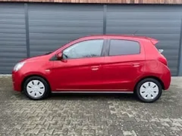 Foto van Mitsubishi Space Star