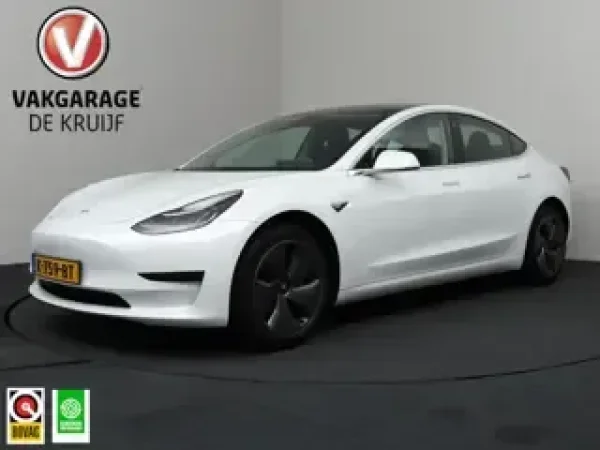 Tesla Model 3 Standard RWD Plus 60 kWh 2020 - voorkant