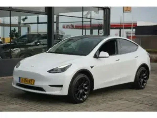Tesla Model Y RWD 58 kWh 2024 - voorkant
