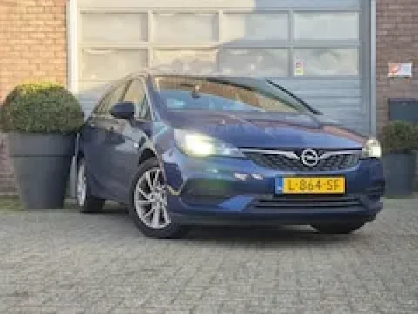Opel Astra 1.2 Business Elegance 2021 - voorkant