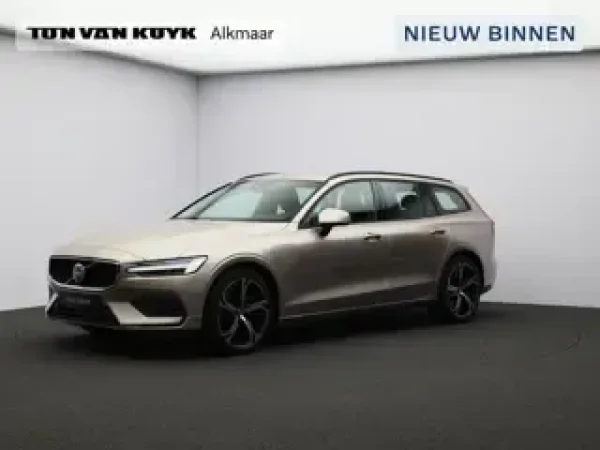 Volvo V60 2.0 T6 Plug-in hybrid AWD Plus Dark 2026 - voorkant
