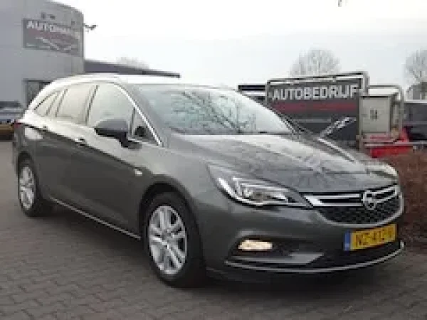 Opel Astra 1.4 Innovation 2017 - voorkant