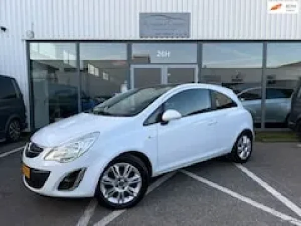 Opel Corsa 1.2-16V Color Edition 2011 - voorkant