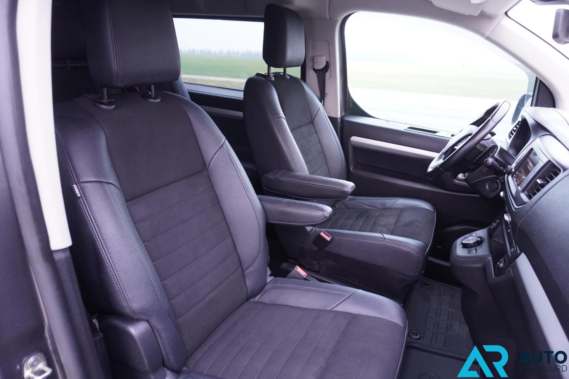 Foto van Opel Vivaro