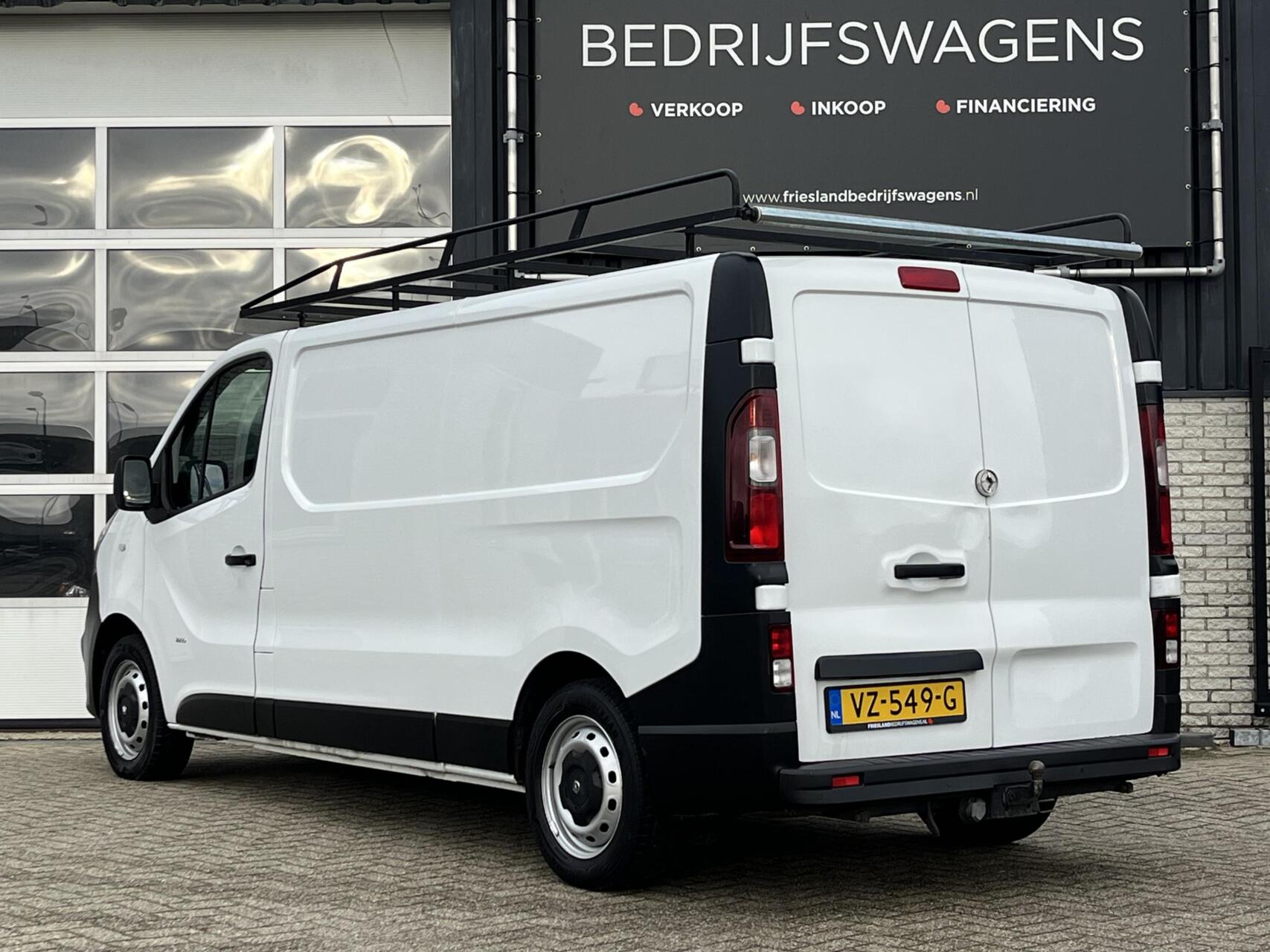 Foto van Opel Vivaro-b