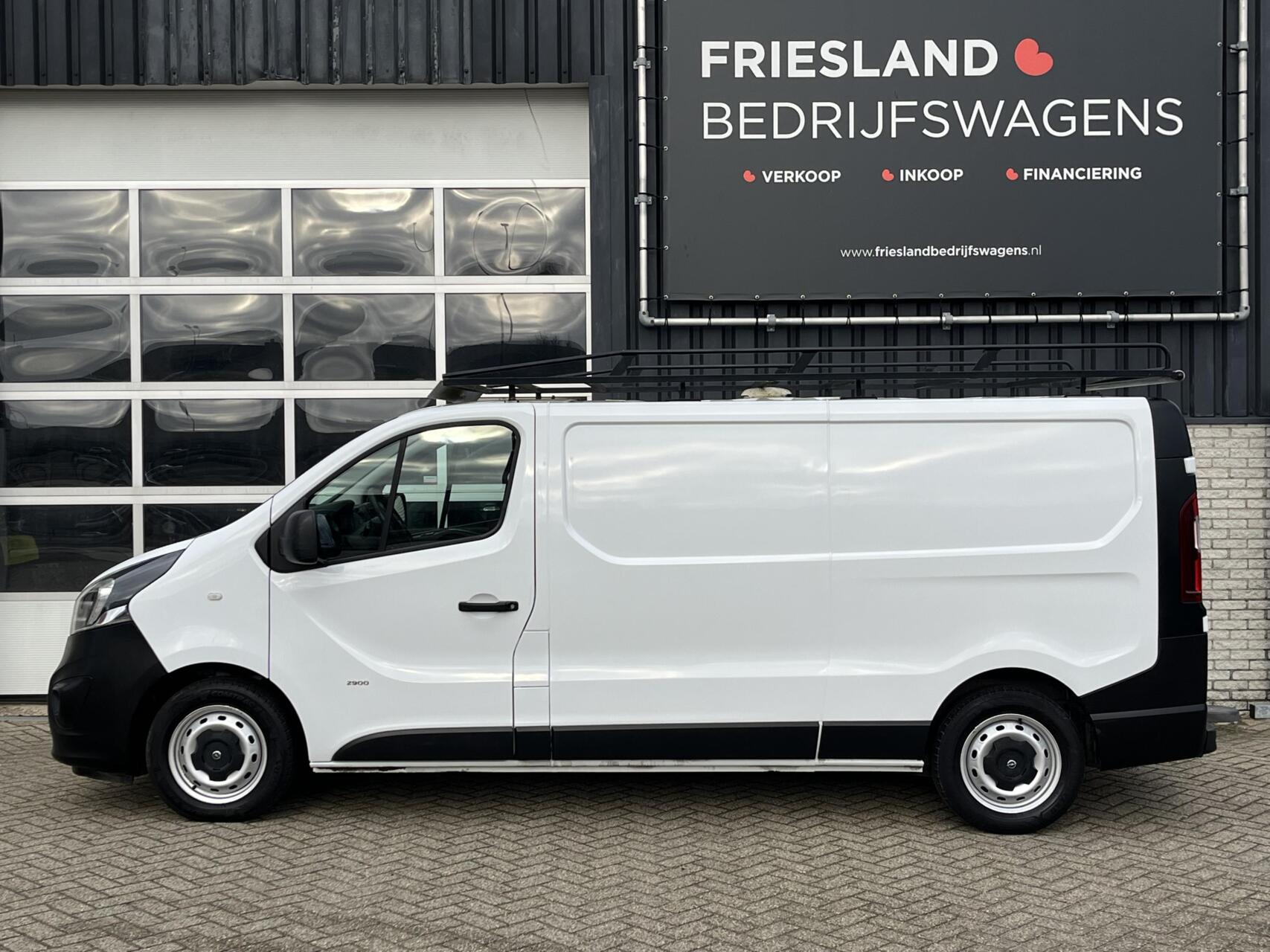 Foto van Opel Vivaro-b