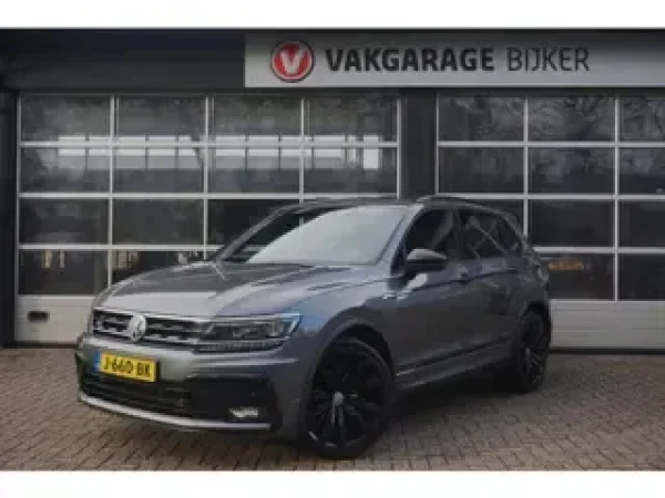 Volkswagen Tiguan 1.5 TSI ACT Highline Business R 2020 - voorkant