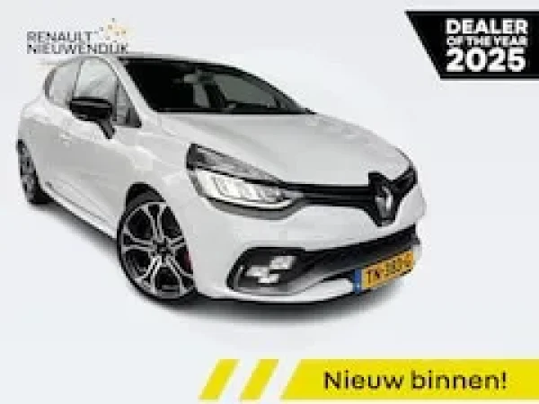 Renault Clio 1.6 Turbo R.S. Tro. 2016 - voorkant
