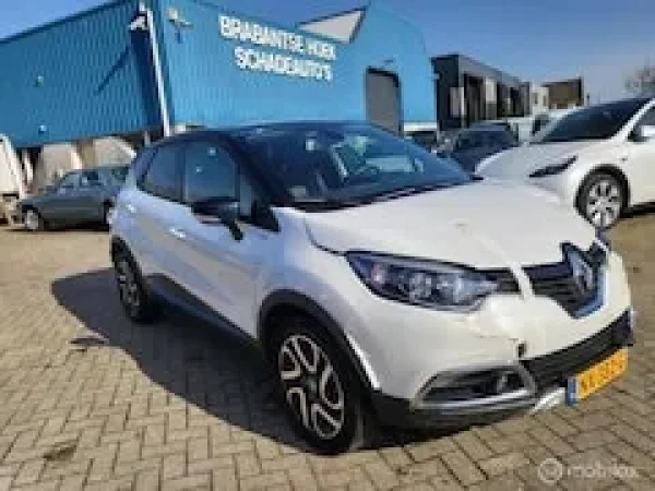 Renault Captur 1.2 TCe Wave 2017 - voorkant