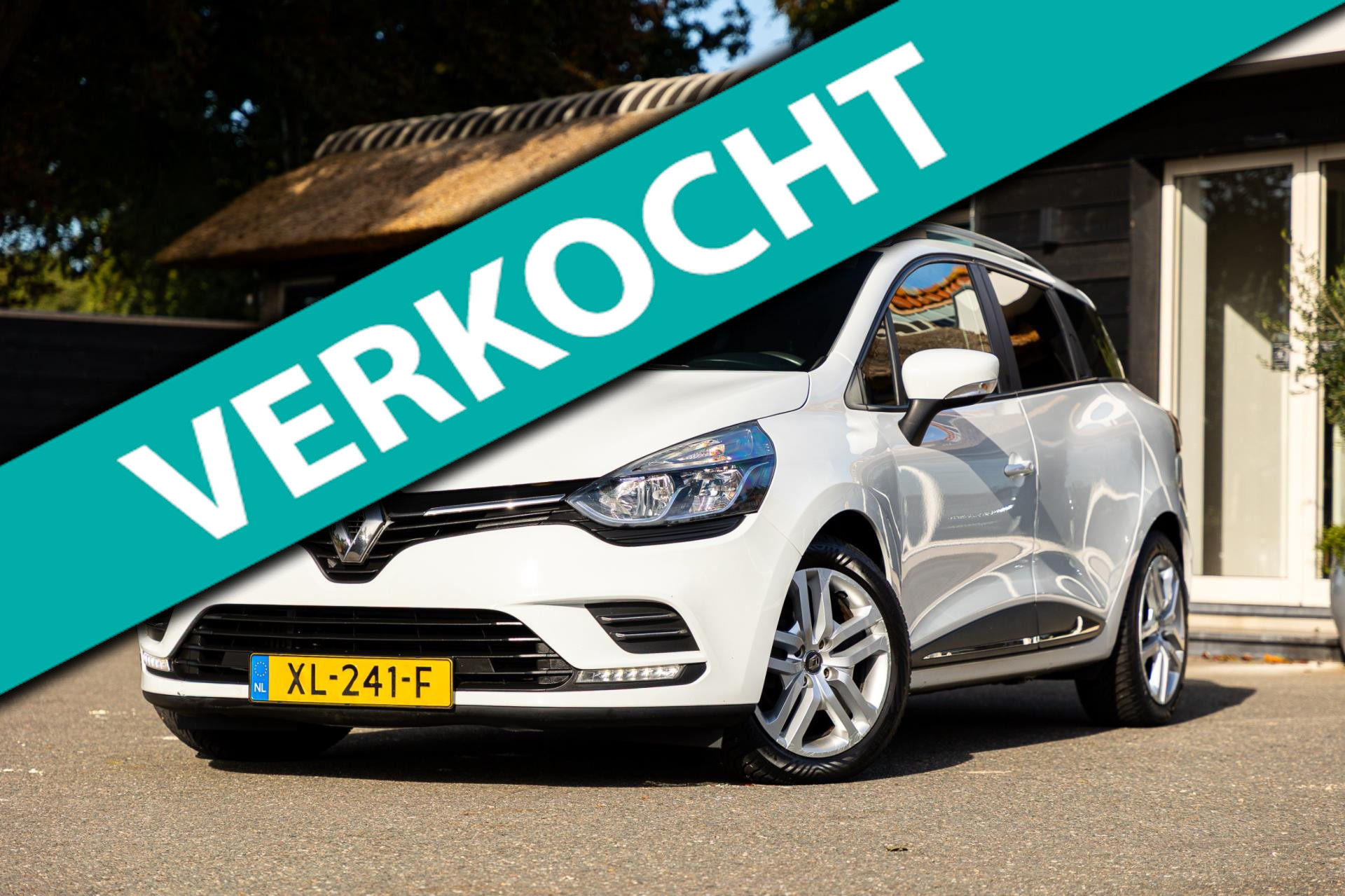 Renault Clio 0.9 TCe Zen NL Auto I NAP I Parkeersensoren I Cruise I Airco I Navi I Geur & rookvrij I Goed onderhouden 2019 - voorkant