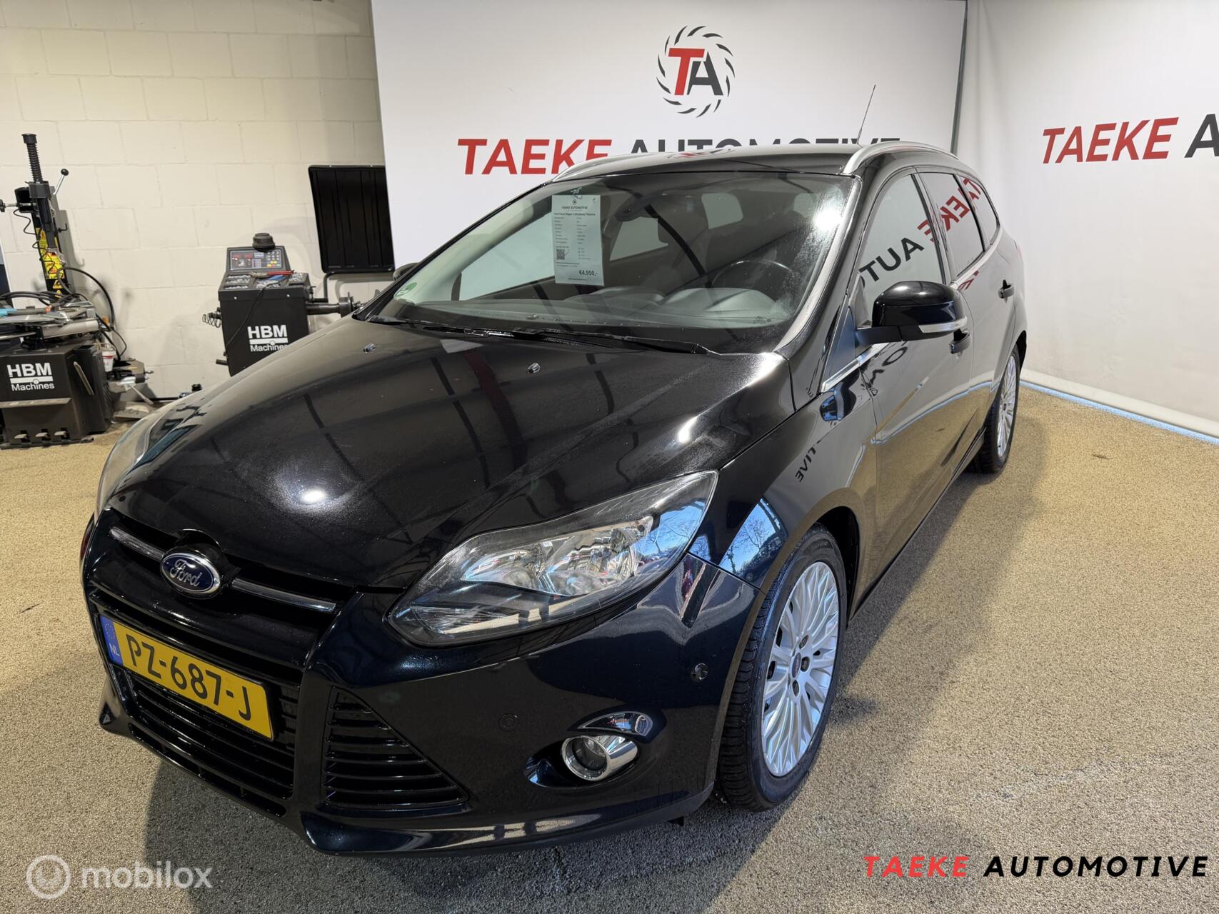 Ford Focus 1.0 EcoBoost Titanium APK/CLIMA/CRUISE 2012 - voorkant