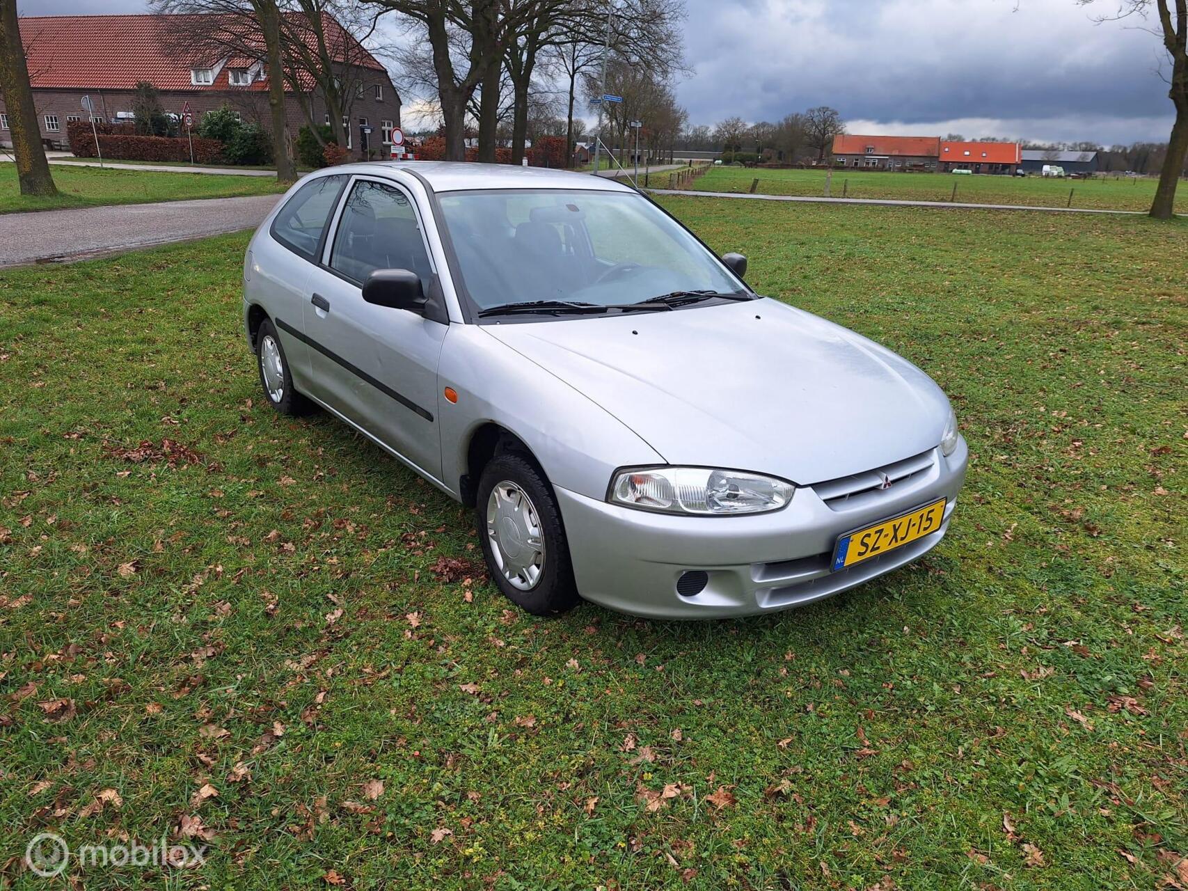 Foto van MITSUBISHI COLT