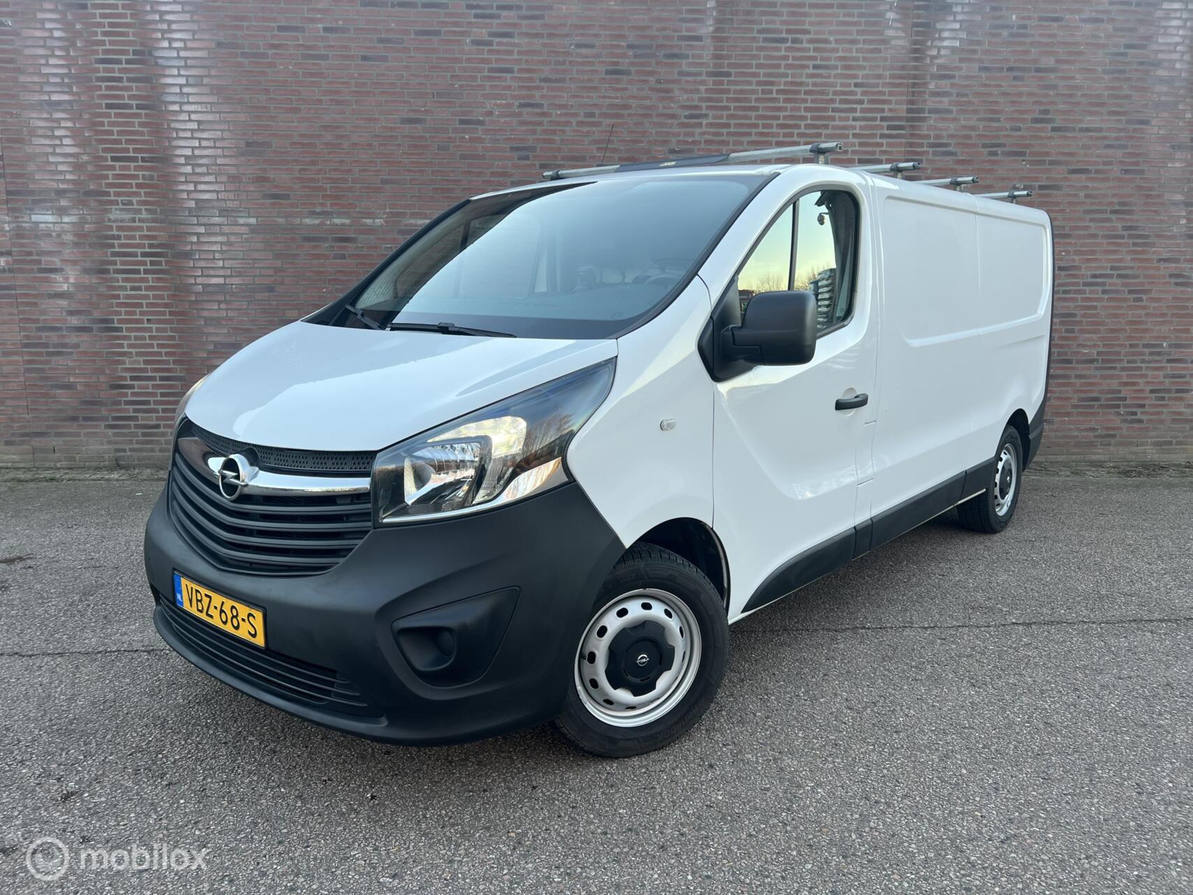 Foto van OPEL VIVARO-B