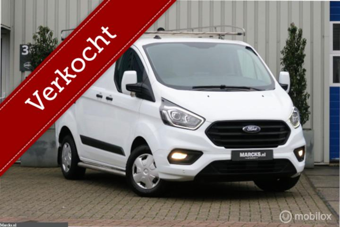 Ford Transit Custom Trend Euro6 130pk laadvloer met laden 2021 - voorkant