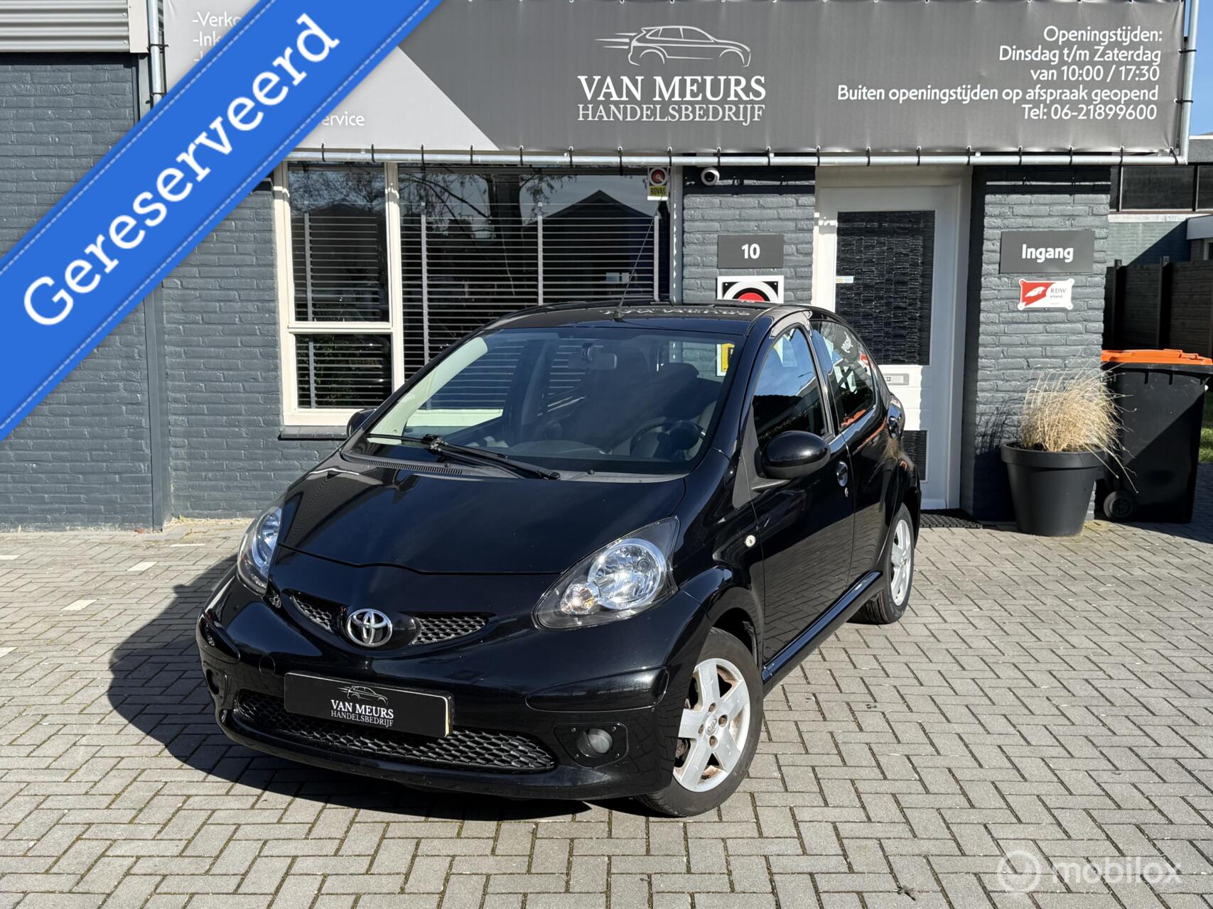 Toyota Toyota Aygo 1.0-12V Sport, airco, 5 deurs, nieuwe apk 02-2027 2008 - voorkant