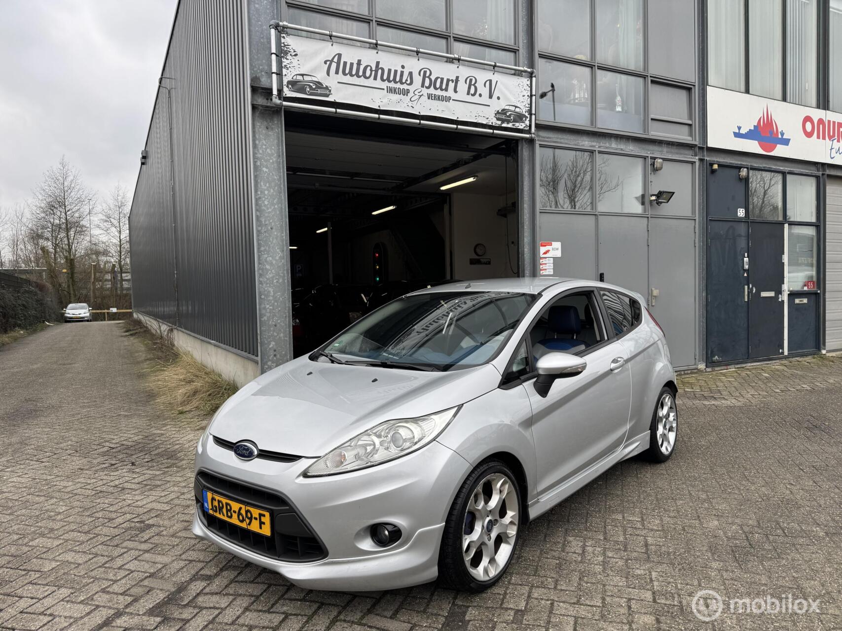 Ford Fiesta 1.6 INDIVIDUAL ST-LINE Leder! APK! NAP Rapport! 2009 - voorkant