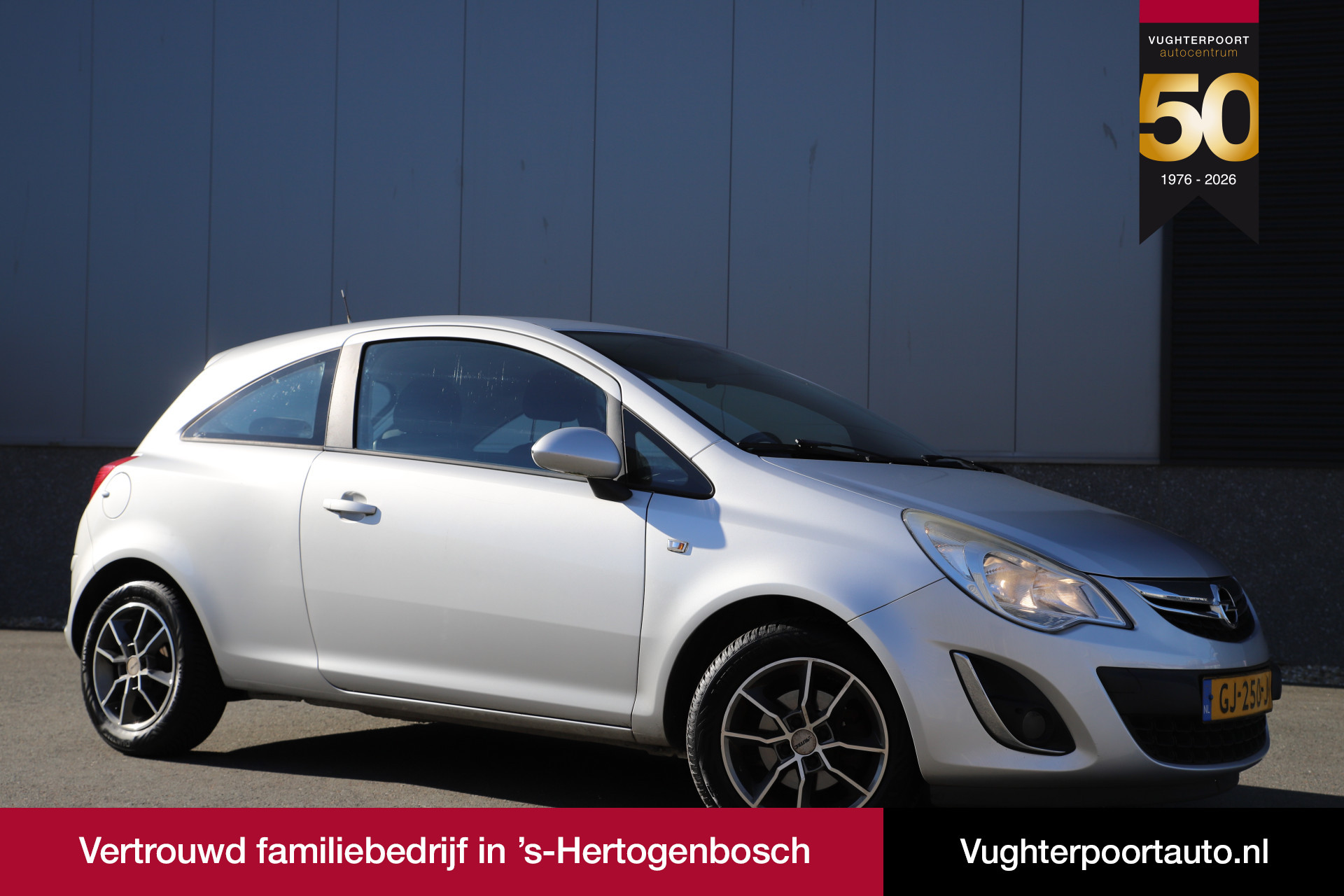 Opel Corsa 1.2-16V Cosmo 2011 - voorkant