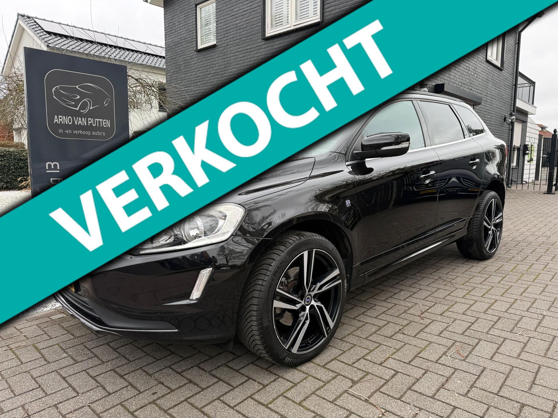 Volvo Xc60 2.0 D4 FWD Summum Automaat /Camera /Navigatie /Cruise /Airco 2016 - voorkant