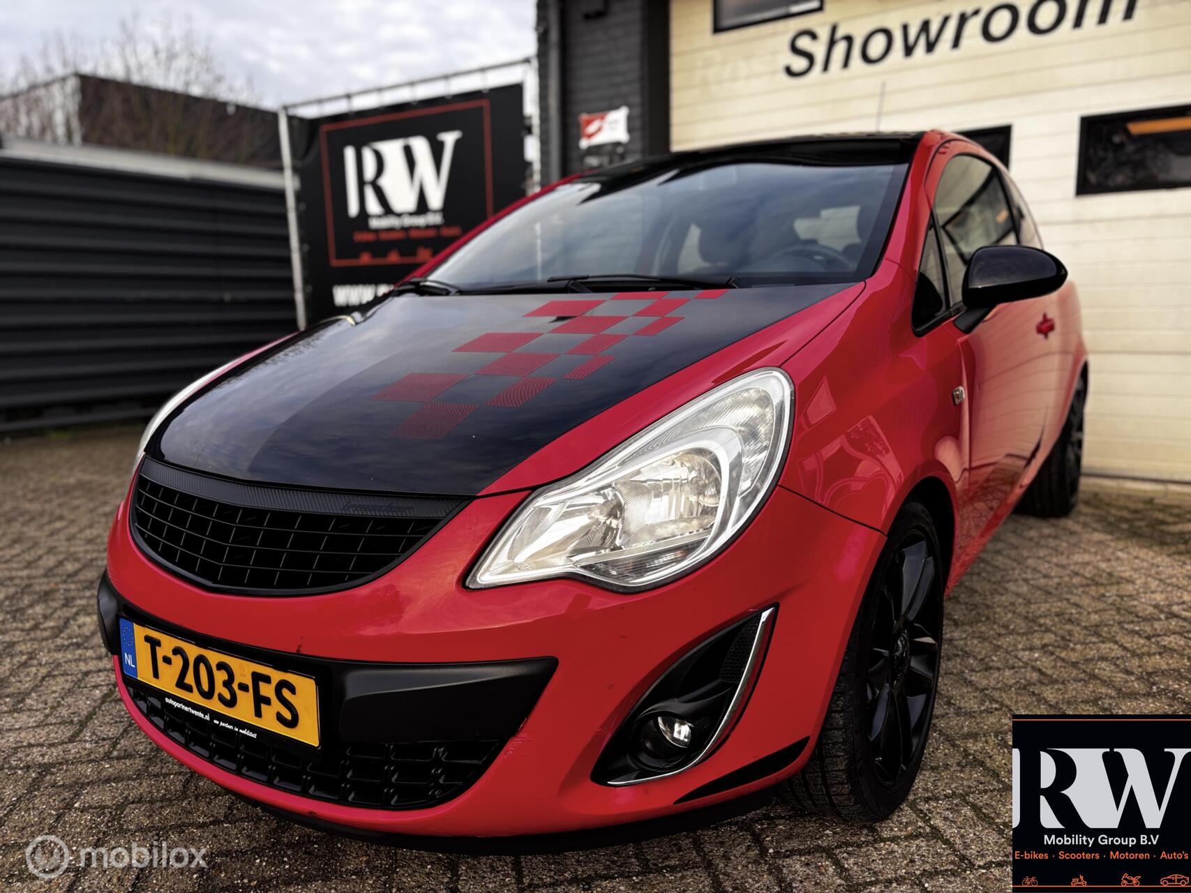 Opel Corsa 1.4-16V *SPORT*NAVI*STUUR&VOORSTOEL VERWARMD*PDC* 2011 - voorkant