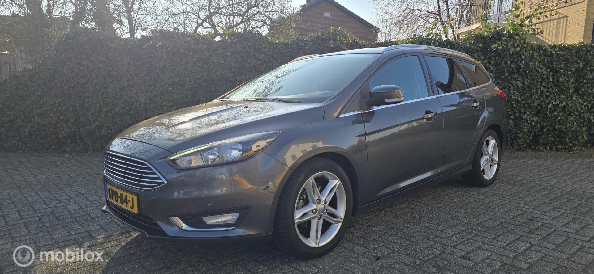Ford Focus 1.0 Titanium Edition 2015 - voorkant