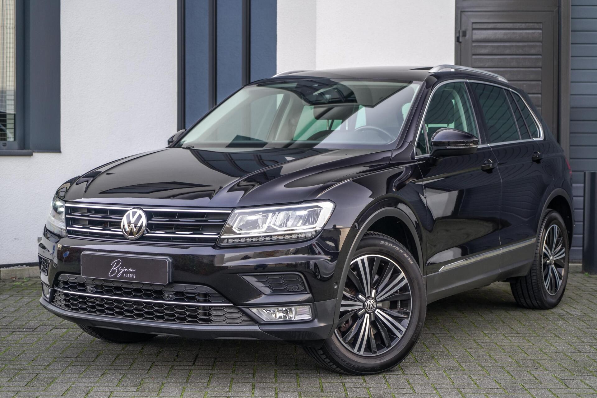 Volkswagen Tiguan 2.0 TSI 4Motion Highline PANO / TREKHAAK / CAMERA 2016 - voorkant