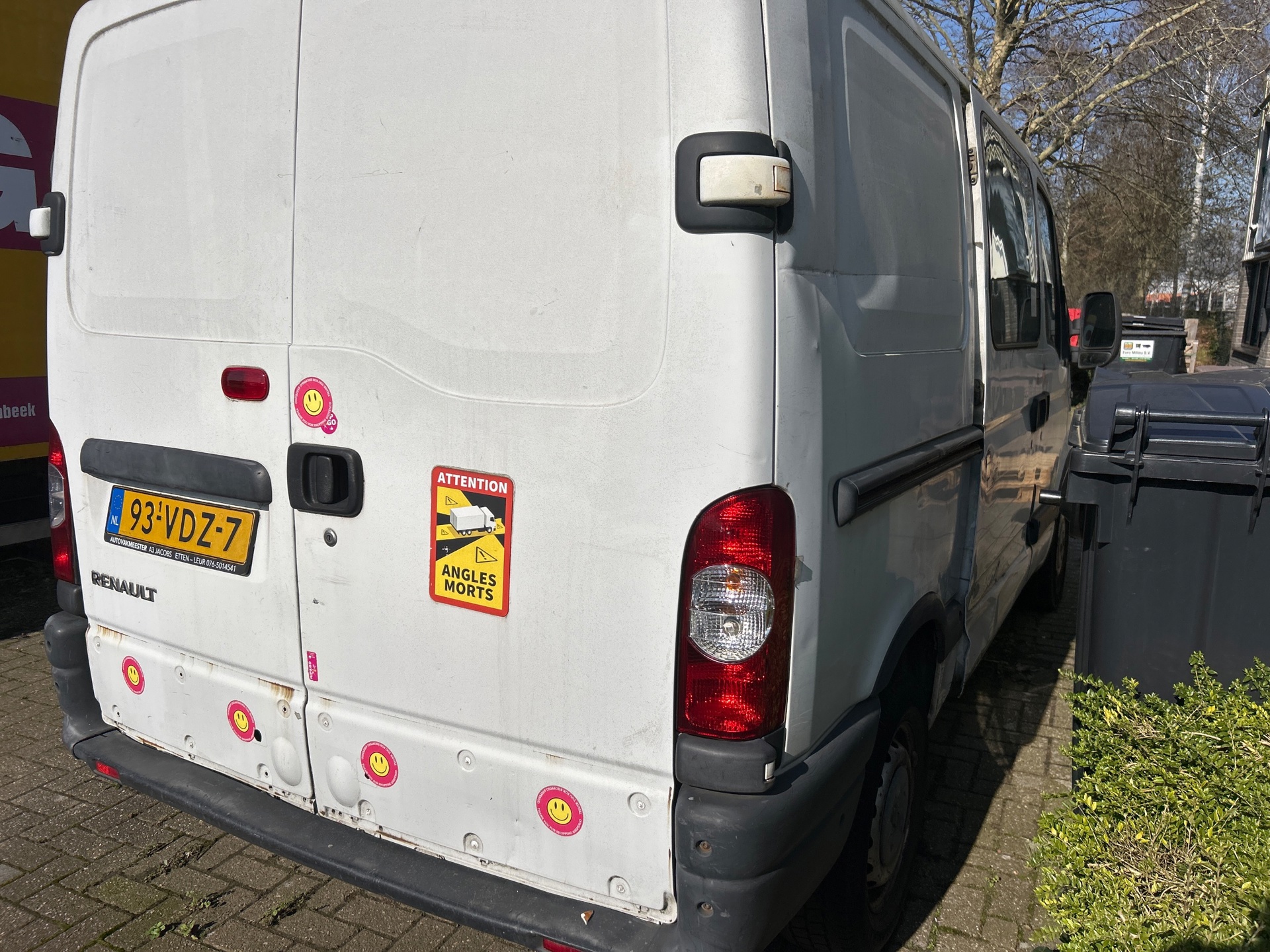 Foto van Renault Master T 33 L1/h1 2.5 Dci 74 KW E4