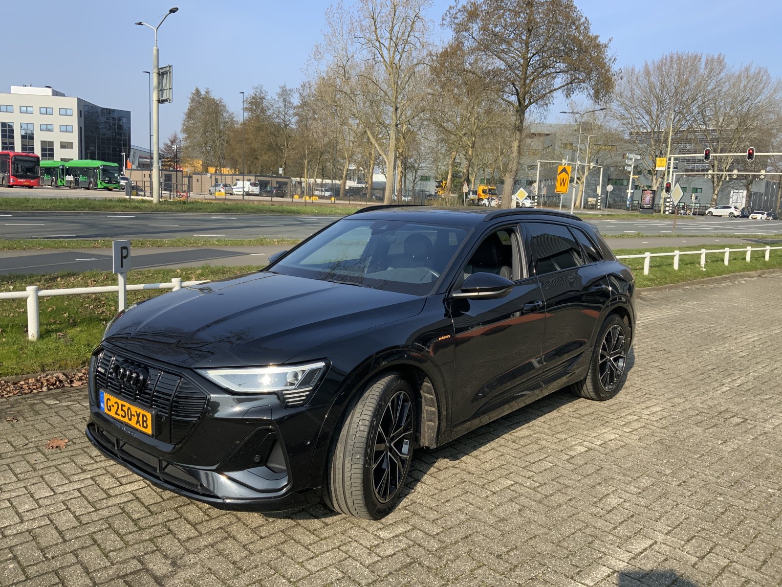 Audi E-tron 50 quattro Launch edition Black 2019 - voorkant