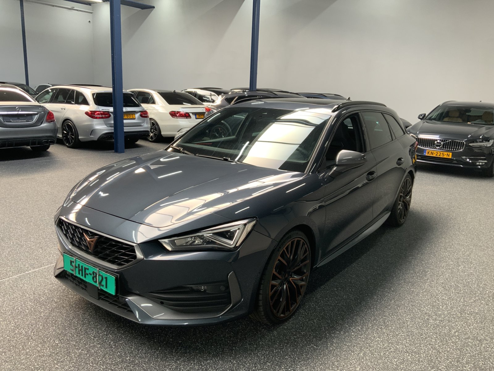 Cupra  2022 - voorkant