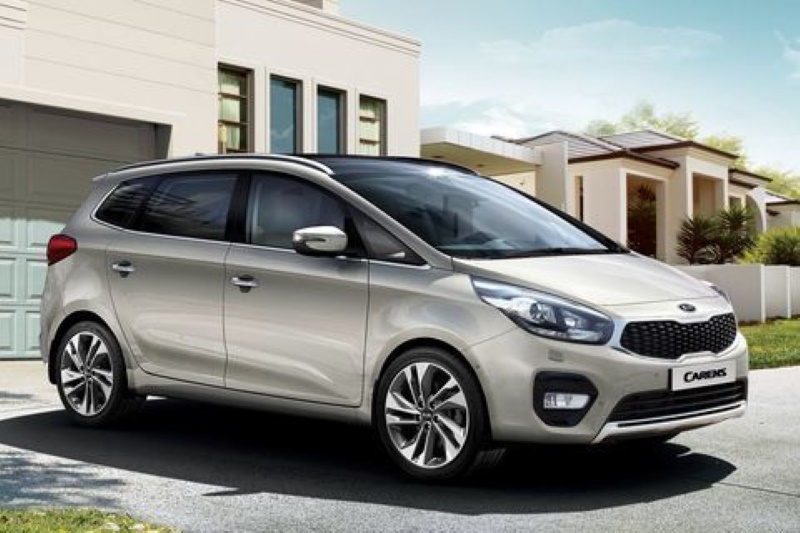 Kia Carens 1.6 GDi DynamicLine 2017 - voorkant