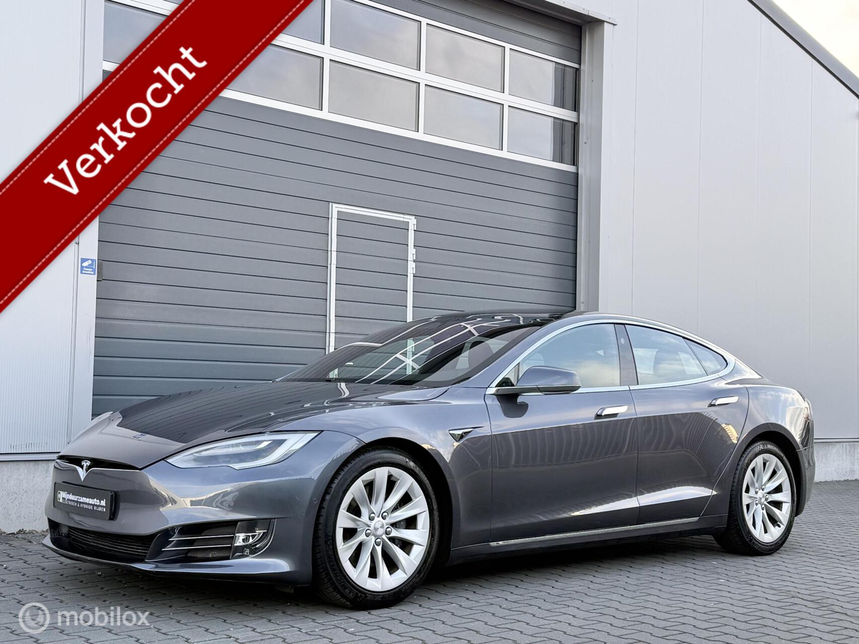 Foto van TESLA MODEL S