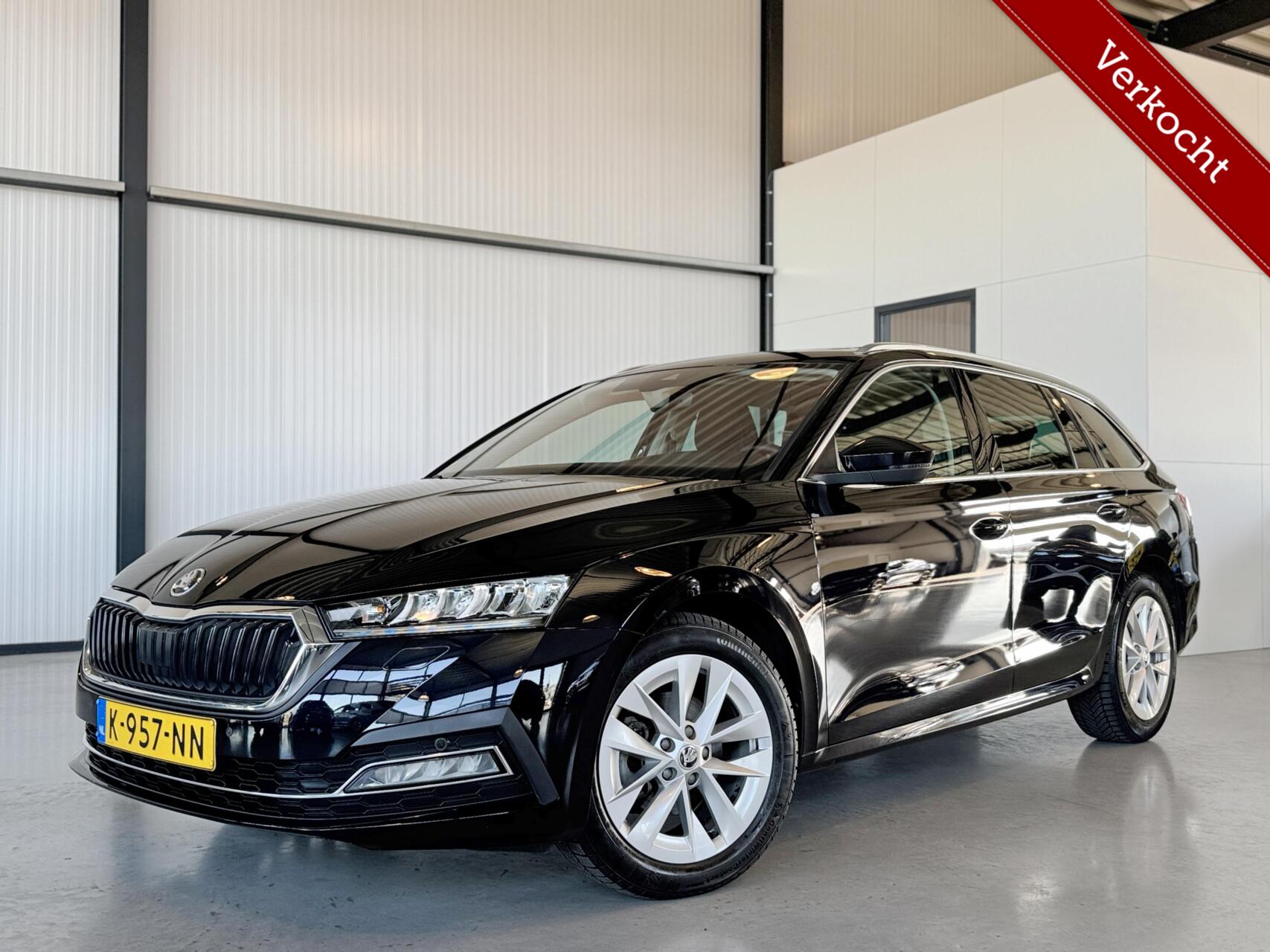 Skoda Octavia 1.0 e-TSI Business Edition Plus 2021 - voorkant